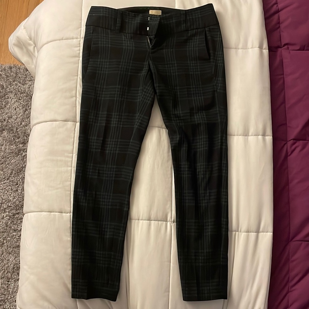 GH and Bass Co Women’s Pants Size 2
